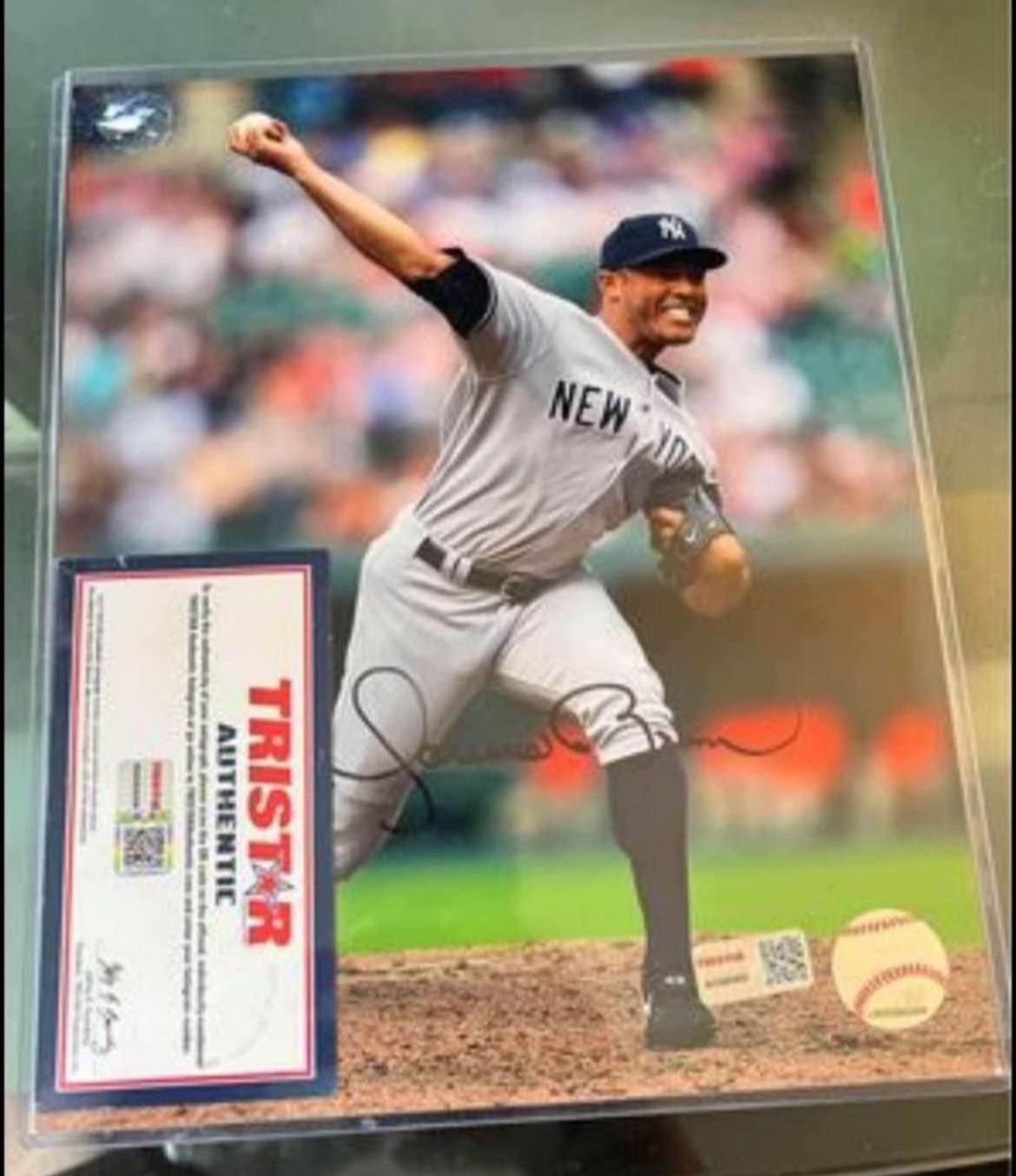 New York Yankees M.Rivera Signed 8x10 Photo 