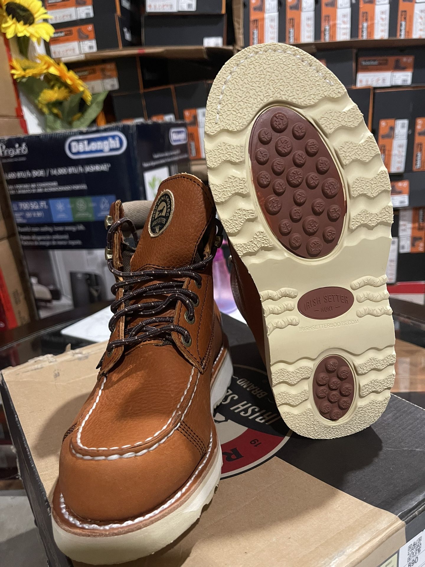 Work Boots 🥾// RED WING // WOMEN HUNT WINGSHOOTER //WATERPROOF// (Size 6.5M)