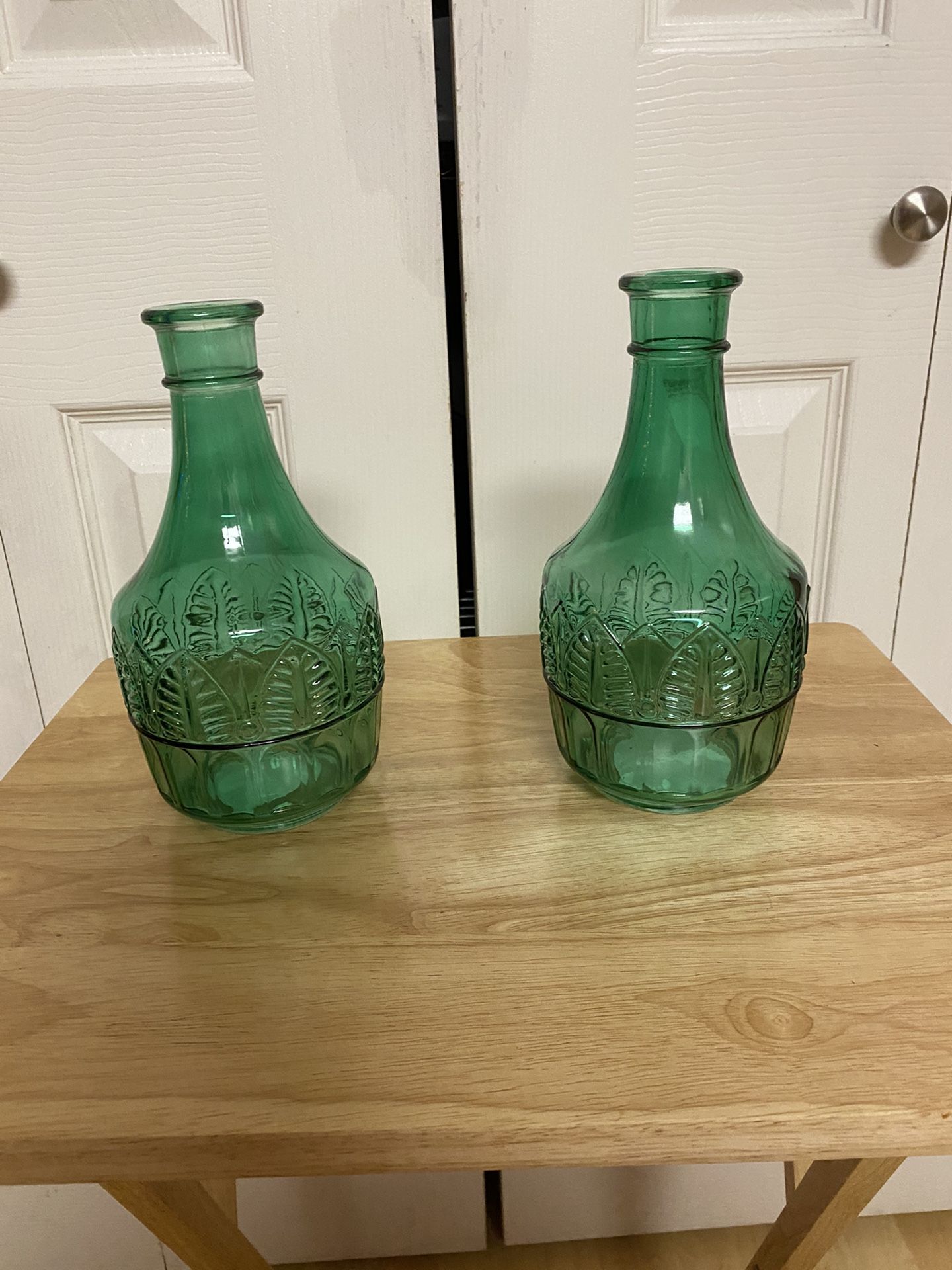 2 Green Vases