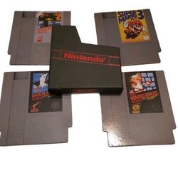 Official Nintendo NES 4 Coaster Set Mario Bros, Metroid, Duck hunt cartridge