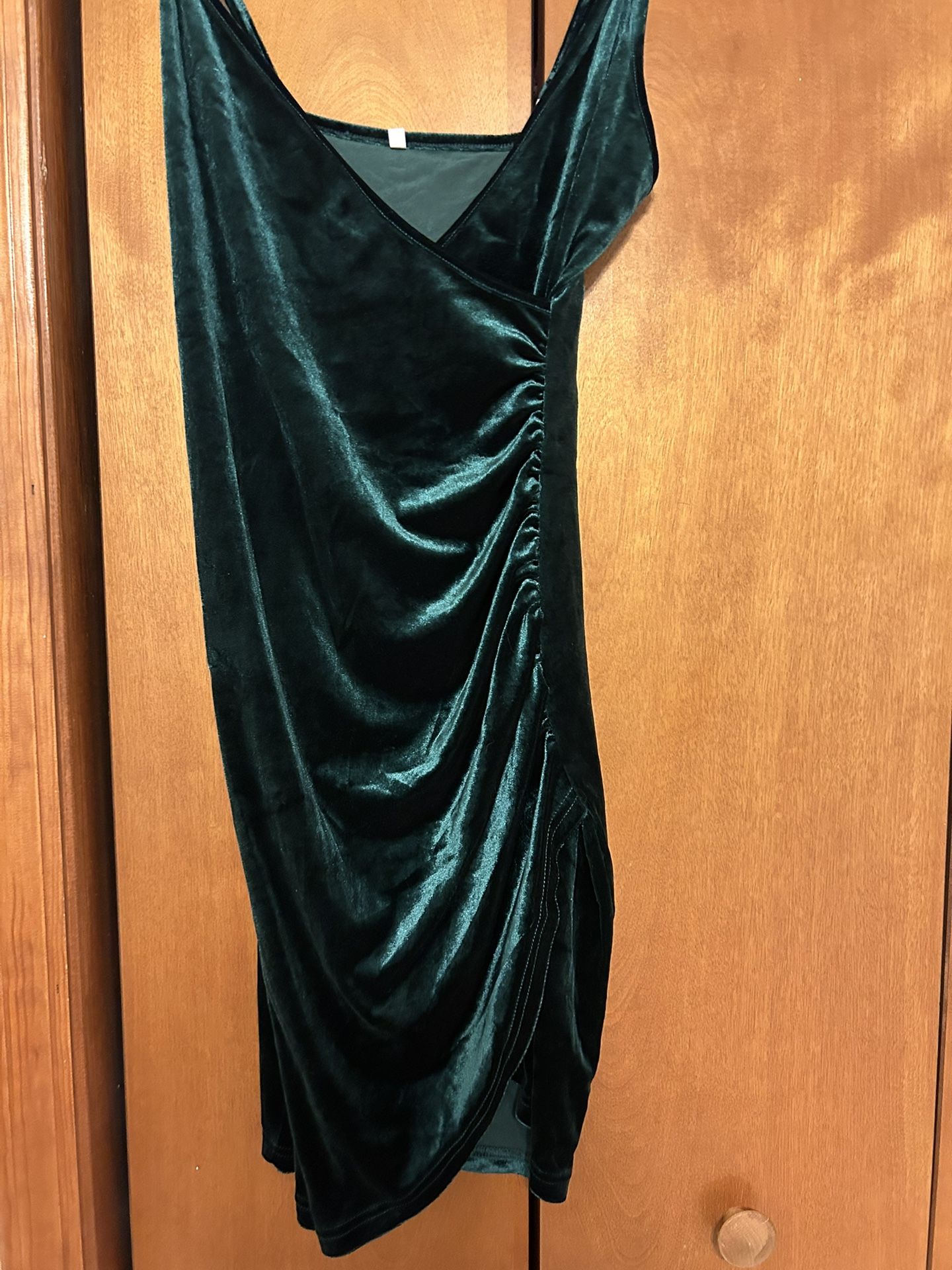 Women’s Size Small Green Velour Wrap Dress