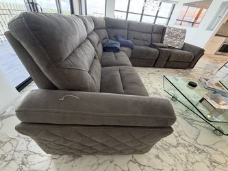 L-Shape, Reclinable Couch