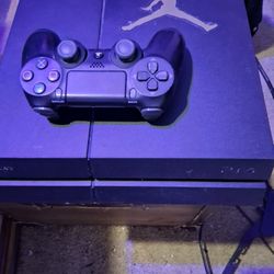 PlayStation 4 With One Controller