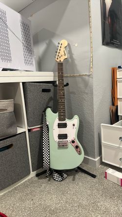 Electric guitar
