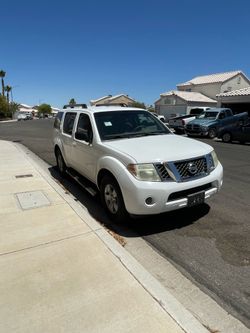 2008 Nissan Pathfinder (1-owner)