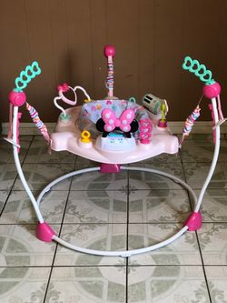 PRACTICALLY NEW MINNIE MOUSE BABY ACTIVITY JUMPER MUSIC LIGHTS AND SONGS WORKS!!!!