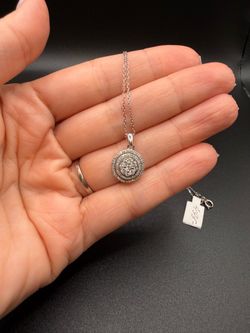 10K white gold 1.00cttw natural diamonds pendant necklace