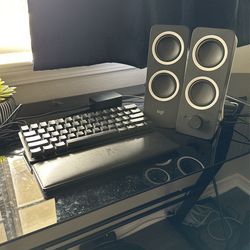 Huntsman Keyboard & Speakers