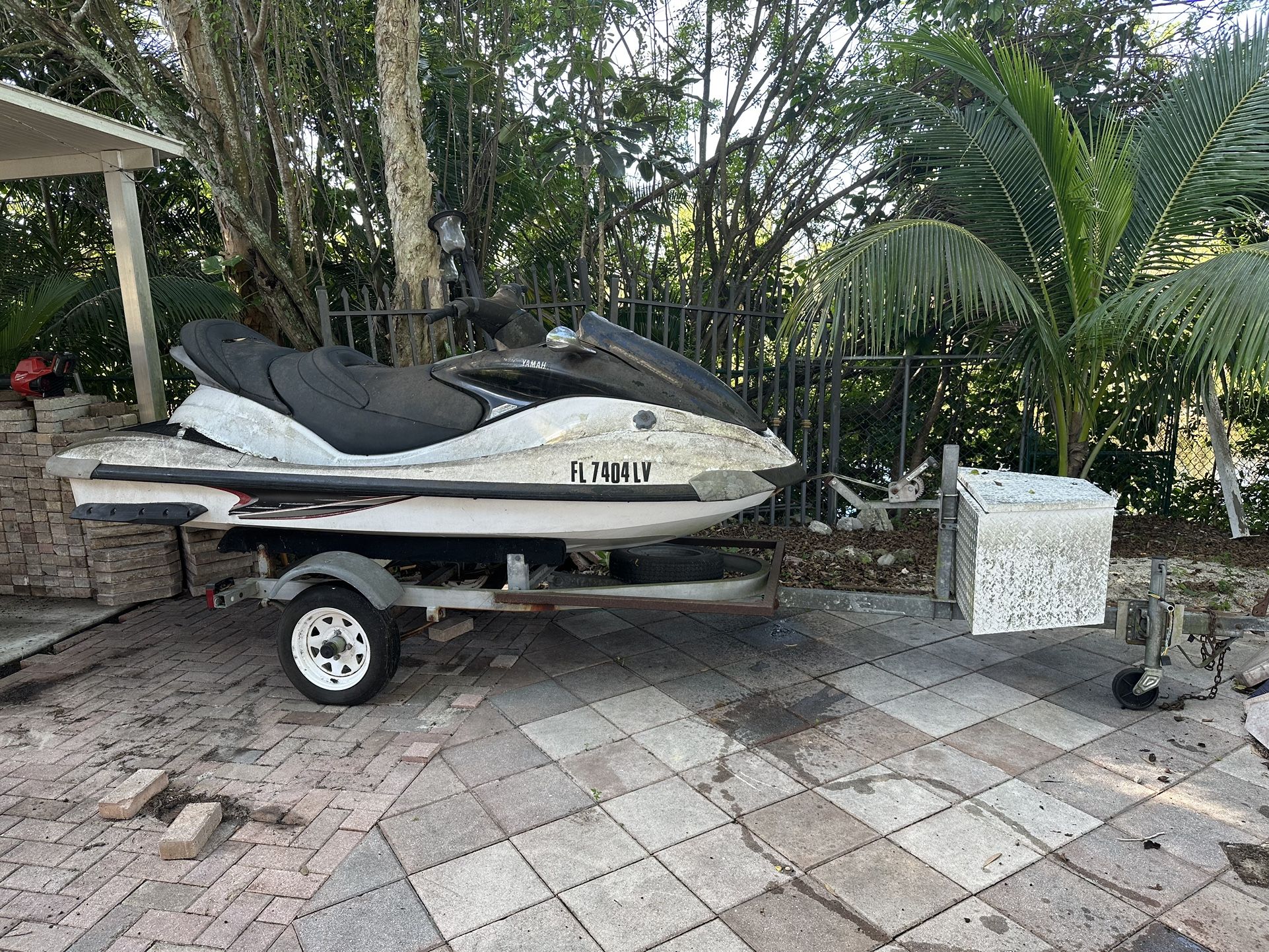 Single Jetski Trailer With Hood for Sale in Pembroke Pines, FL OfferUp