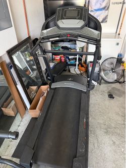 Treadmill $150-Norditrack c700