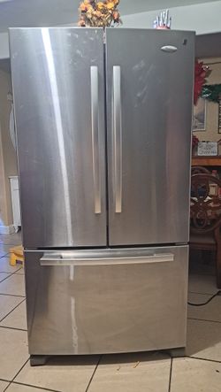 GE Refrigerator 