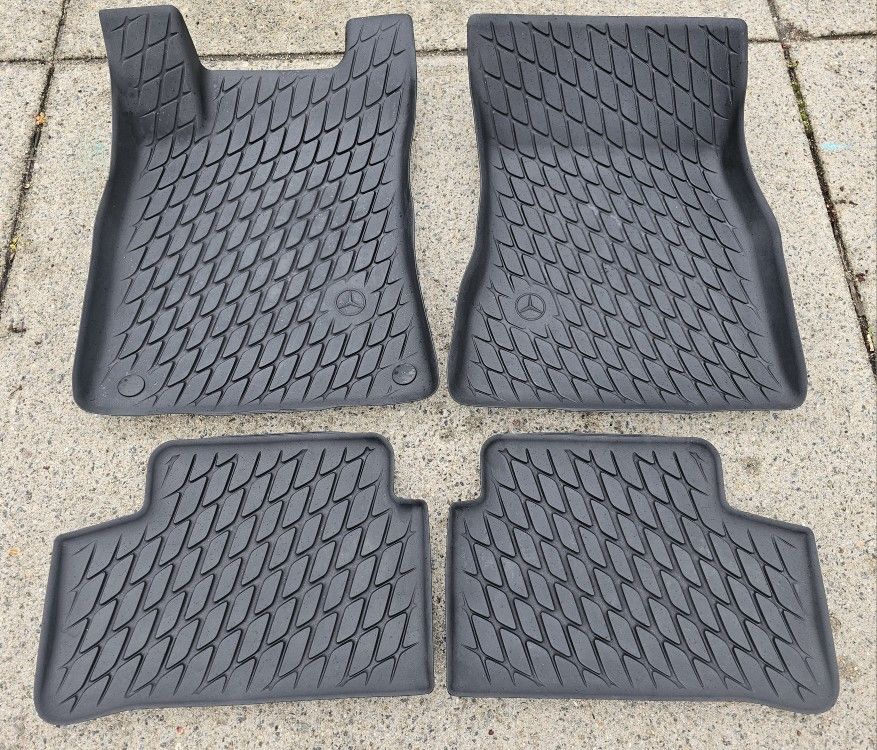 2020-2023 Mercedes-Benz GLB-Class All Weather Floor Mats OEM