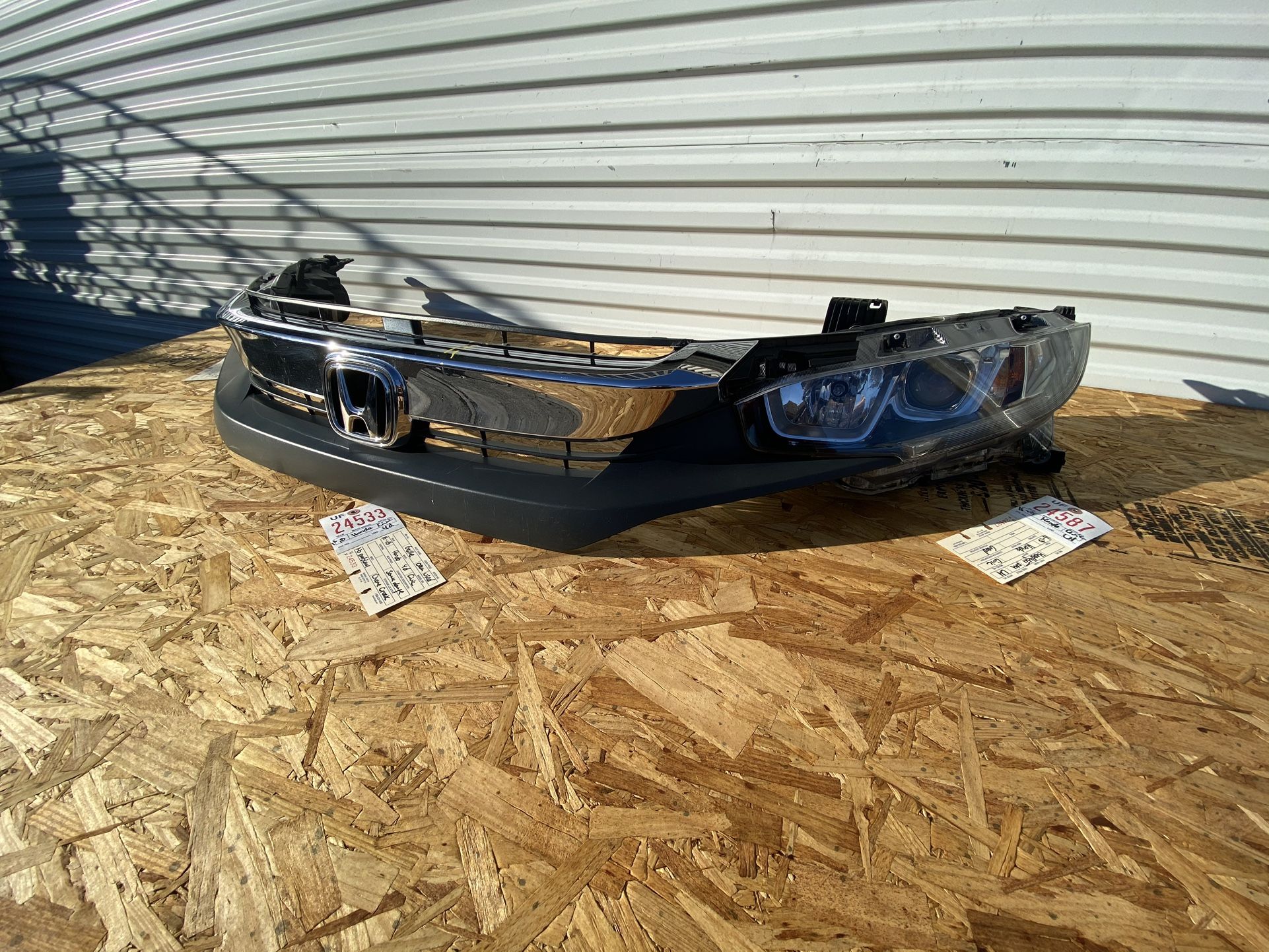 2016 2018 HONDA CIVIC HEADLIGHT PAIR OEM