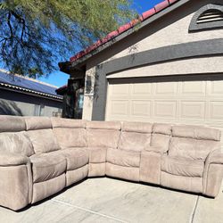 Power Recliners Sectional 