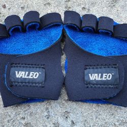 VALEO WEIGHT LIFTING GLOVES COMFORT LINED NEOPRENE PADDED PALM MINIMALIST PROTECTION AND IDEAL GRIP FOR HEAVY BENCH PRESS
