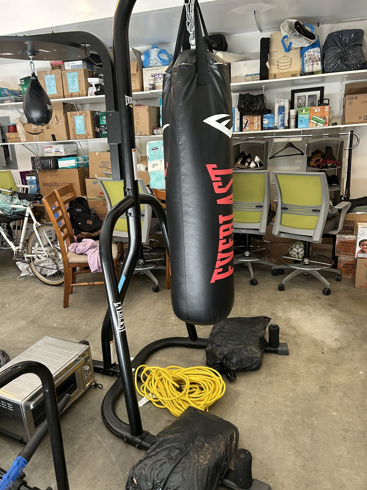 Everlast Punching Bag + Stand + Speed Bag