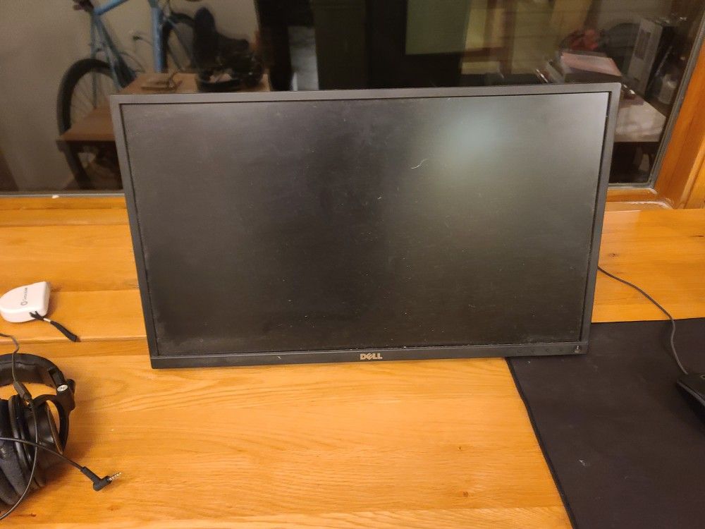 Dell monitor and jointed stand, 24", 1920x1080