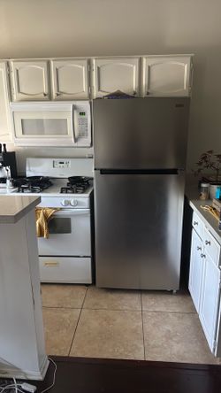 Vissani Refrigerator 18.1 cu. ft.