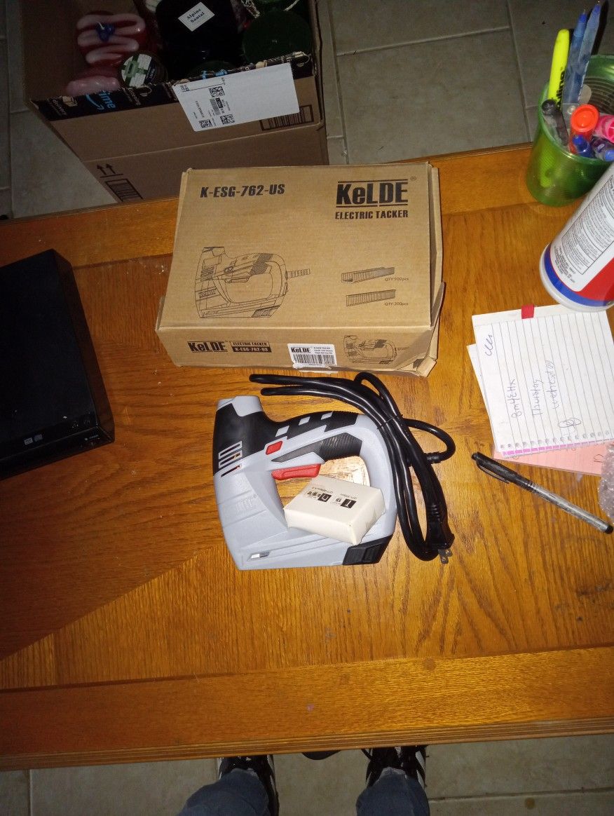 KeLDE Electric Tacker