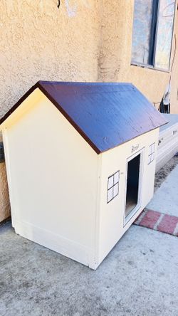 Custom Dog House !! 