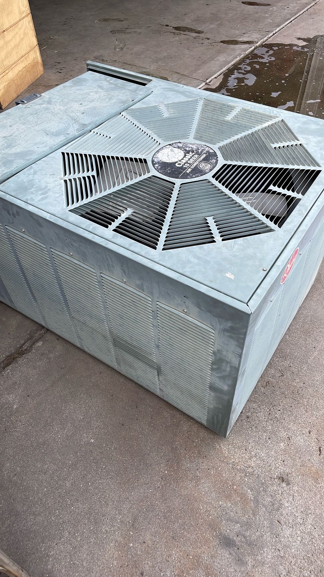 4 Ton R22 Condenser for Sale in Arrowhed Farm, CA - OfferUp