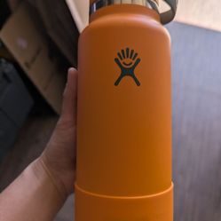 Insulated Bottle Hydroflask (32oz)