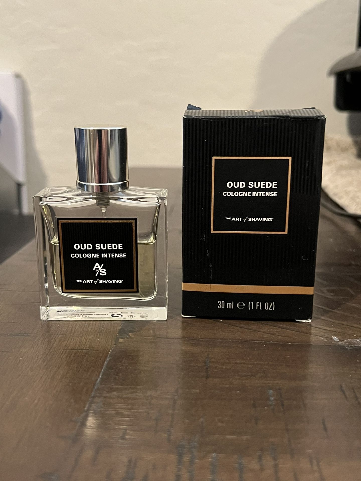The Art of Shaving Oud Suede Cologne Intense Spray w/ Box 1 oz. Rare HTF