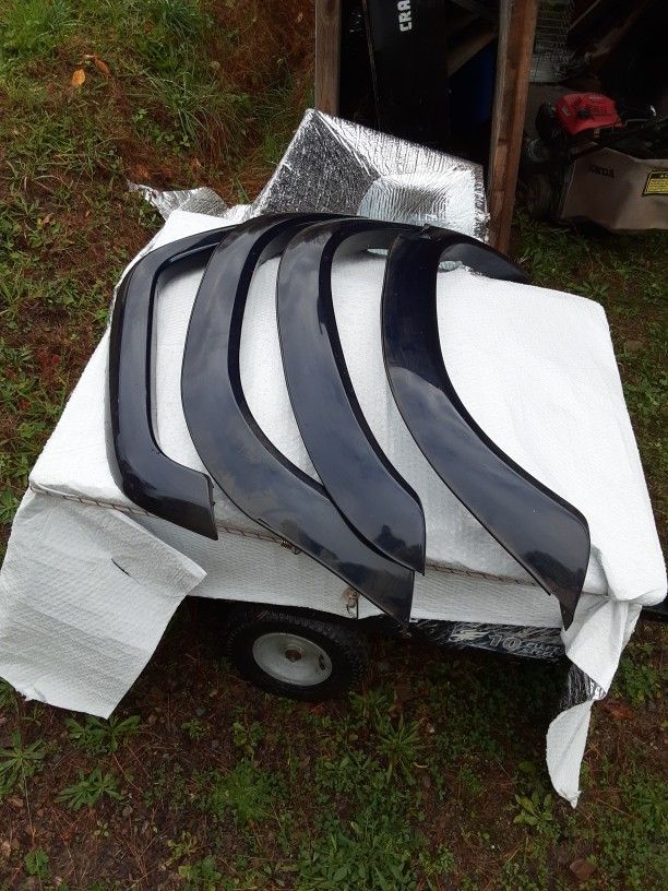 Toyota Pickup Wheel Well Covers