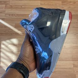 Nike Retro Air Jordan 4