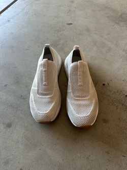 Shoes size 11