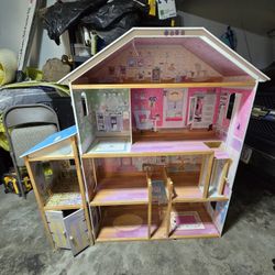 4'5 Tall Doll House