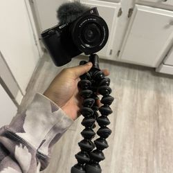 Sony Zve-10 vlogging camera 