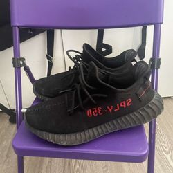 Yeezys 350 V2