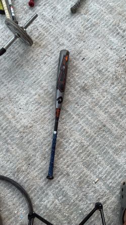 Baseball bat DeMarini