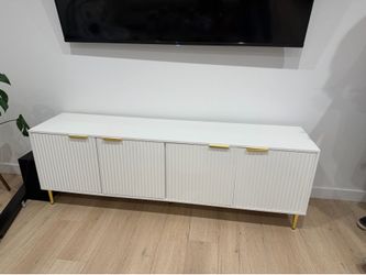 Used TV Entertainment console