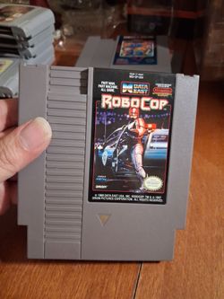 Nintendo NES RoboCop clean and tested works perfectly condition is good $10 pick up in Glendale