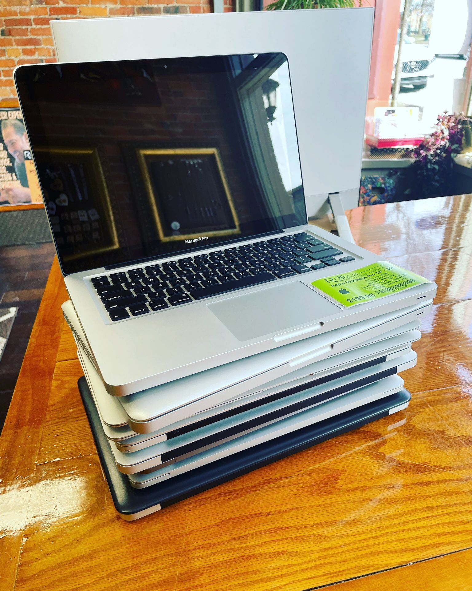 2013 Apple MacBook Air macOS Big Sur 8GB RAM 128GB SSD 13.3β Screen