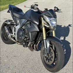 2012 CB1000D