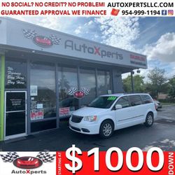 2014 Chrysler Town & Country Touring