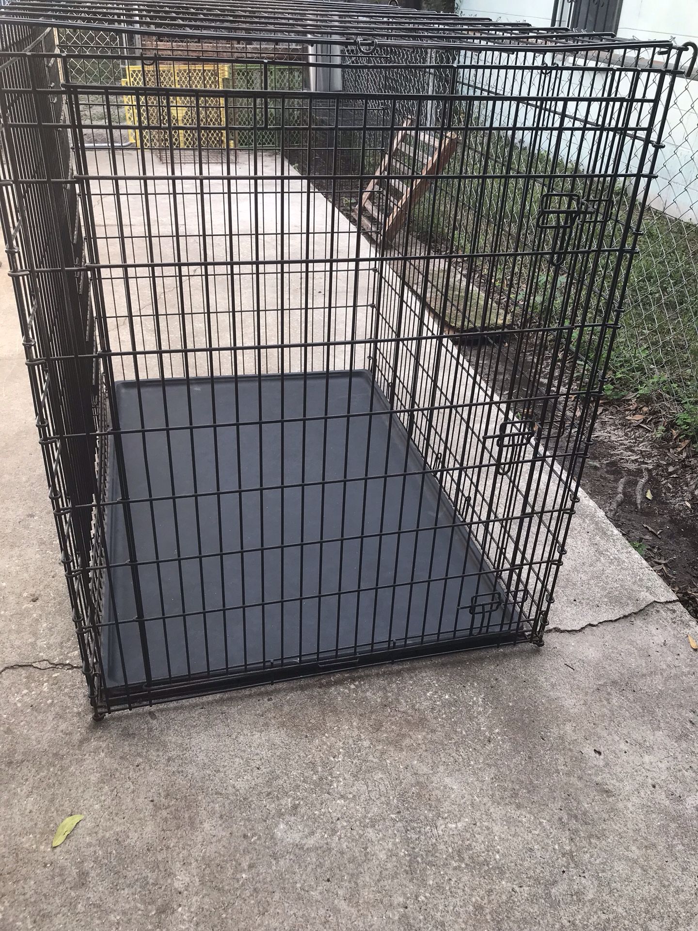 XXL Traveling Dog Crate Almost New