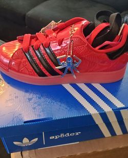 Adidas Young Thug  Spider