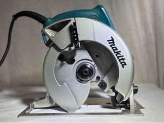 MAKITA Serrucho
