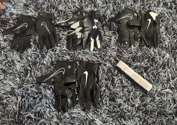 nike and under armor football gloves