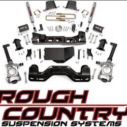 7in Rough country lift kits 📌 In stock 📌 Onsale‼️