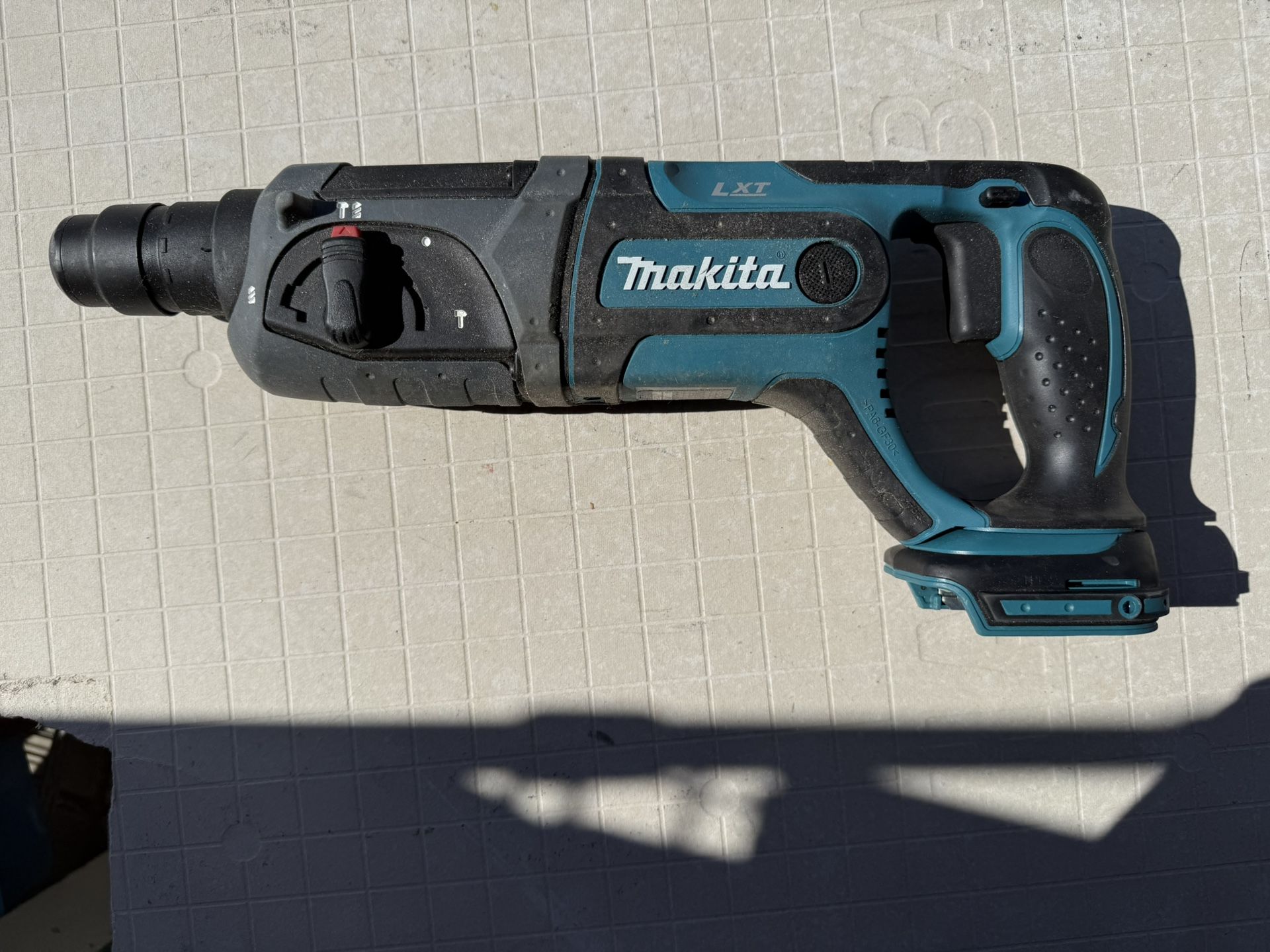 Makita LXT 18V Cordless Rotary Hammer Drill 