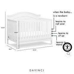 DaVinci Charlie 4-IN-1 convertible crib WITH mattress