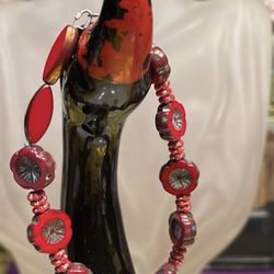 CZECH GLASS ARTISAN MADE ANKLE BRACELET IN REDS GORGEOUS NEW 