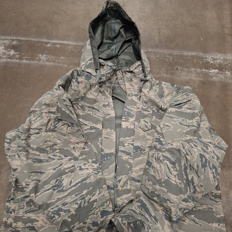 U S Af. Goretex. Parka