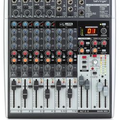 Behringer Mixer 