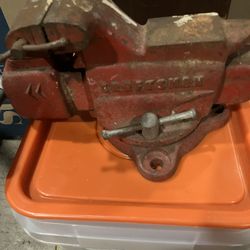 3 1/2” Vintage Craftsman Swivel Bench Vise(See & Click On Pictures). 
